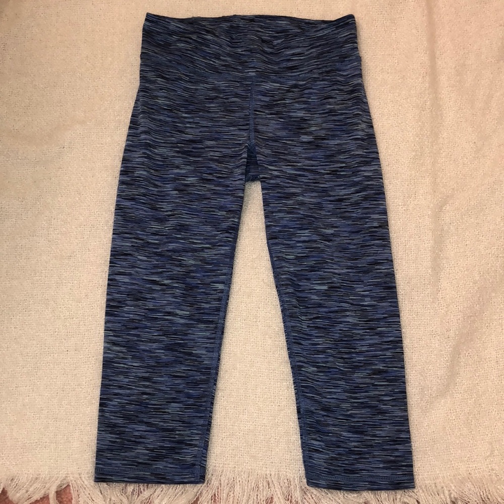 “Best Booty Ever” Cropped Pattern Leggings